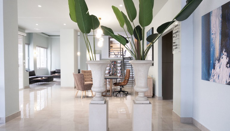 4* Riviera Hotel