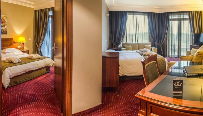 4* Royal Hotel
