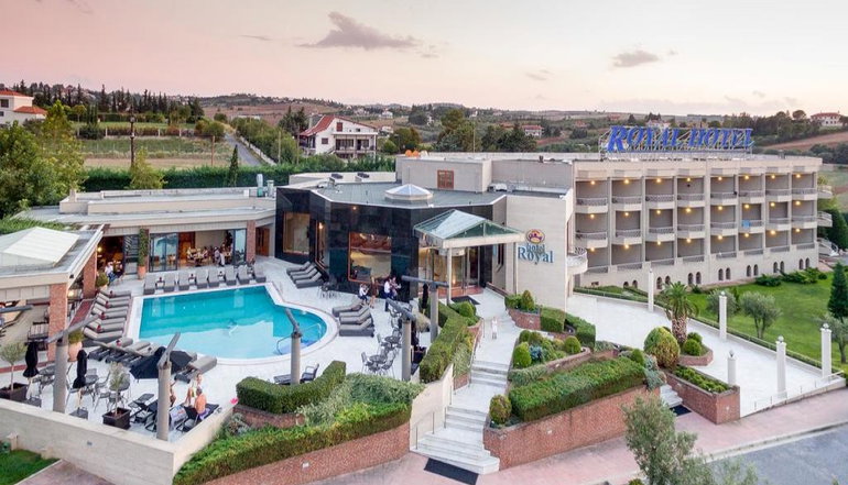 4* Royal Hotel