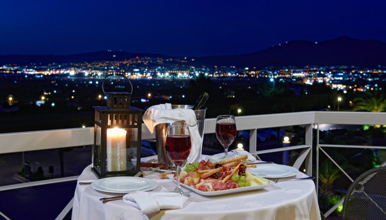 4* Royal Hotel