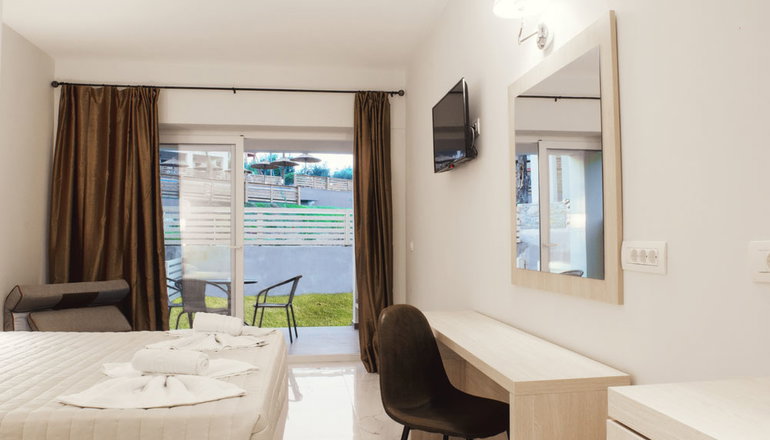 4* Saint George Palace