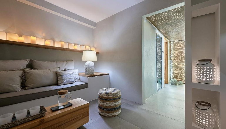 4* Santa Maria Village Milos