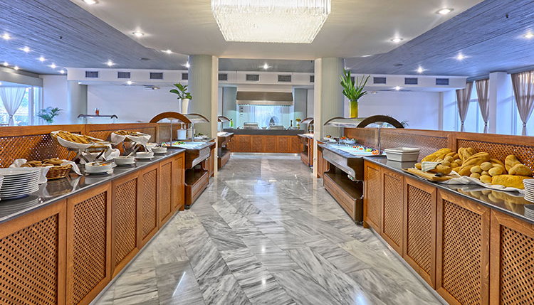 4* Santa Marina Beach Hotel