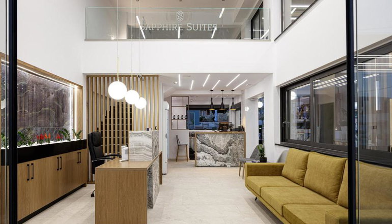 4* Sapphire Blue Suites