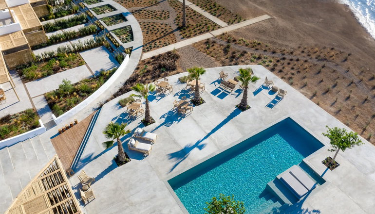 4* Seesoo Paros Beachfront Resort