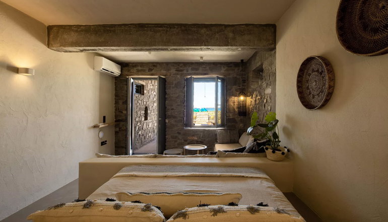 4* Seesoo Paros Beachfront Resort