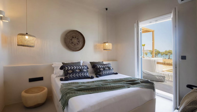 4* Seesoo Paros Beachfront Resort