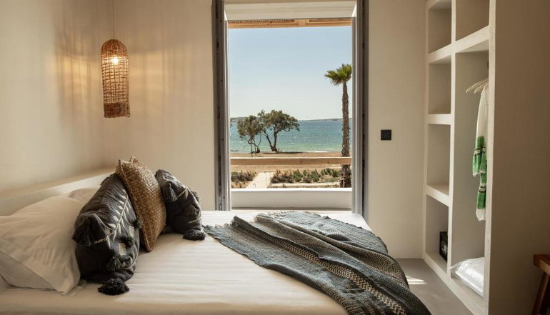 4* Seesoo Paros Beachfront Resort