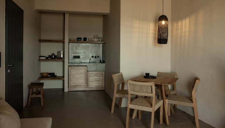 4* Seesoo Paros Beachfront Resort