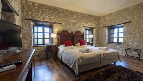 4* Semantron Traditional Village - Ελαιώνας Διακοπτού