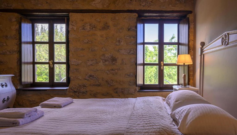 4* Semantron Traditional Village - Ελαιώνας Διακοπτού
