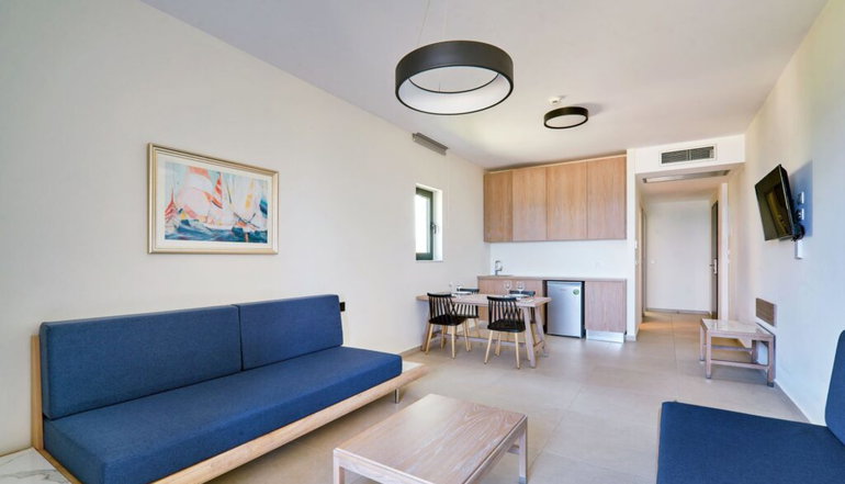 4* Silver Beach Hotel