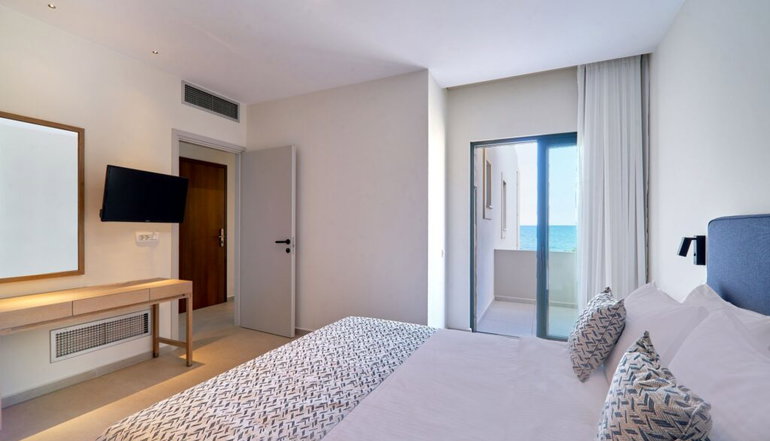 4* Silver Beach Hotel