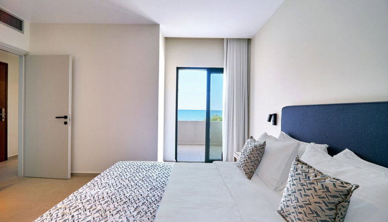 4* Silver Beach Hotel