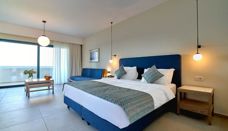 4* Silver Beach Hotel