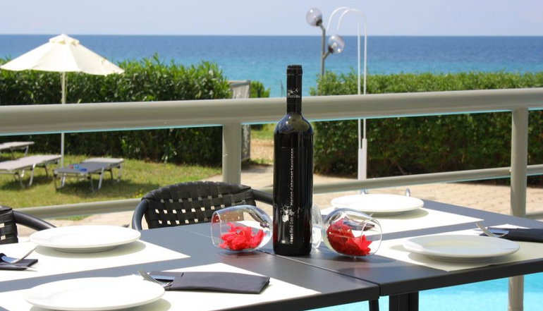 4* Skion Palace Beach Hotel