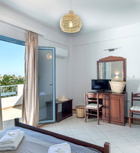 4* Skiros Palace