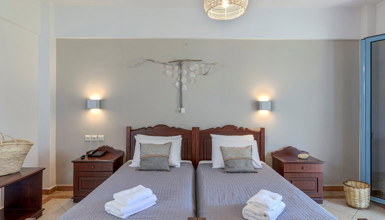 4* Skiros Palace