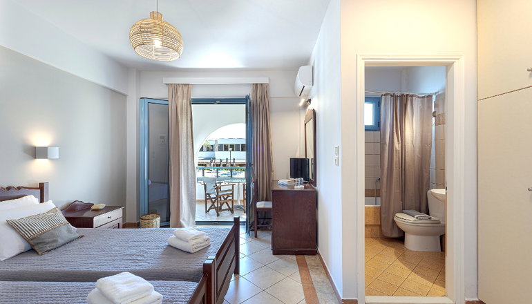4* Skiros Palace