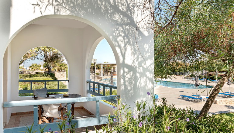 4* Skiros Palace