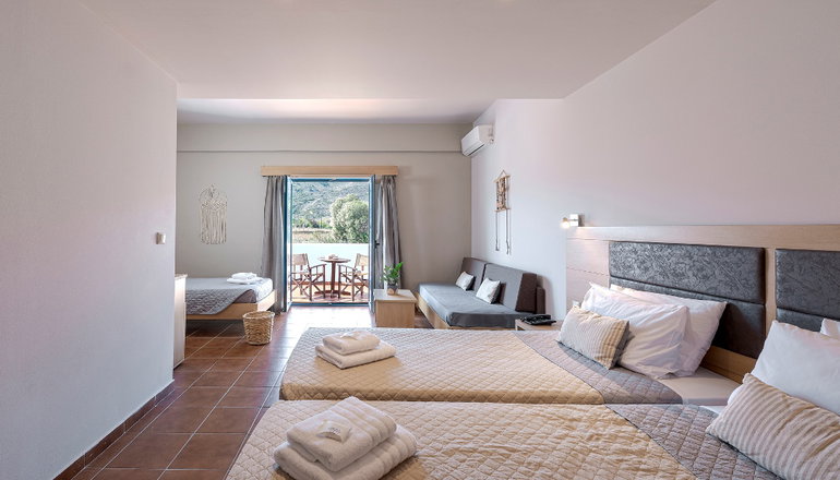 4* Skiros Palace
