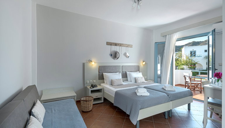 4* Skiros Palace