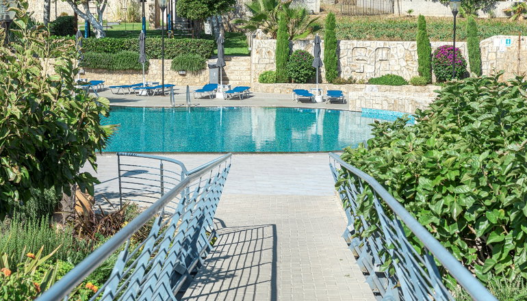 4* Skiros Palace
