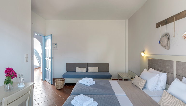 4* Skiros Palace