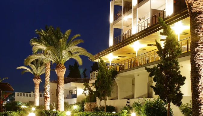 4* Spetses Hotel