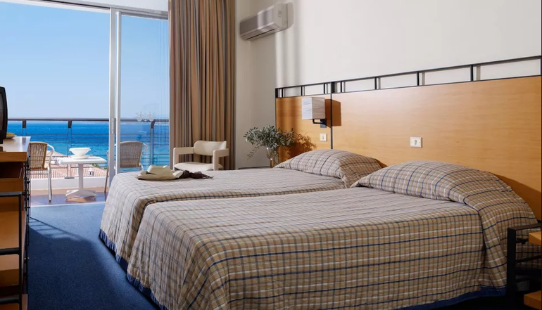 4* Spetses Hotel