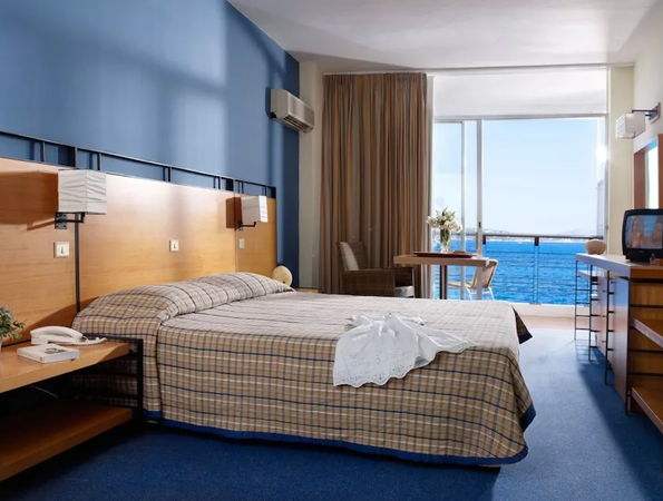 4* Spetses Hotel