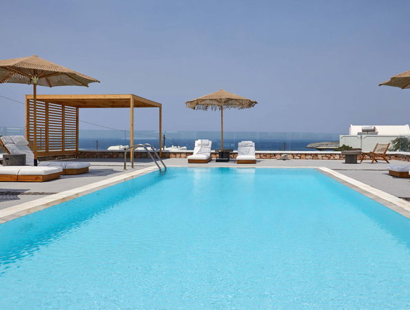 4* Symmetry Suites