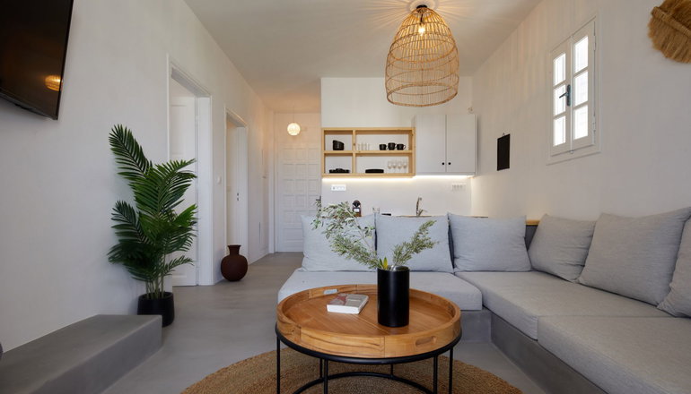 4* Symmetry Suites