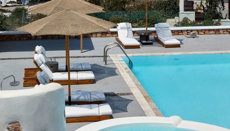 4* Symmetry Suites
