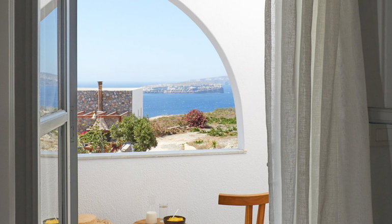 4* Symmetry Suites