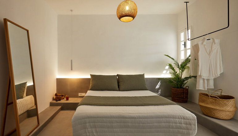 4* Symmetry Suites