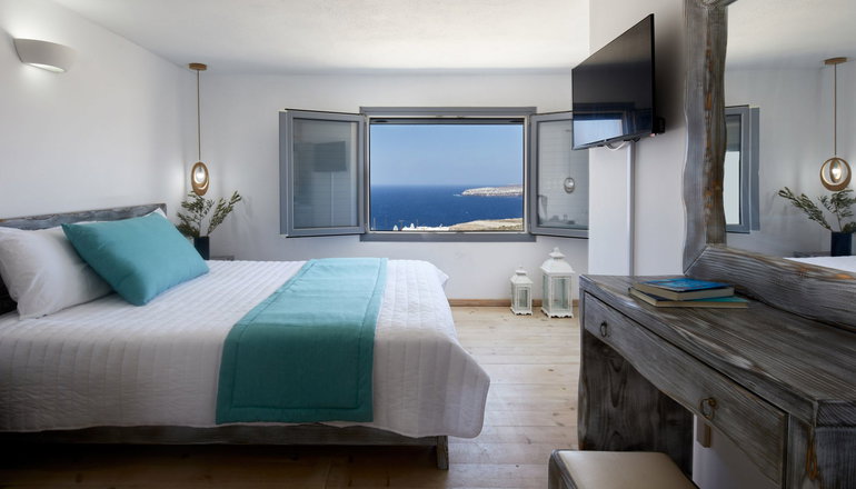 4* Symmetry Suites