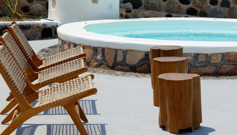 4* Symmetry Suites