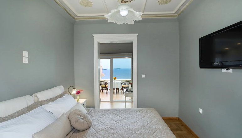 4* Syrou Melathron - Ερμούπολη, Σύρος