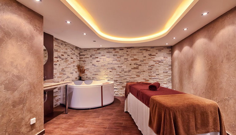 4* Terra Hotel