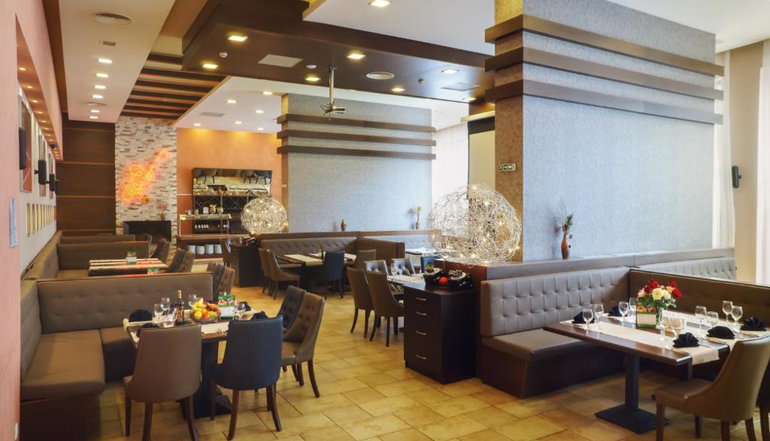 4* Terra Hotel