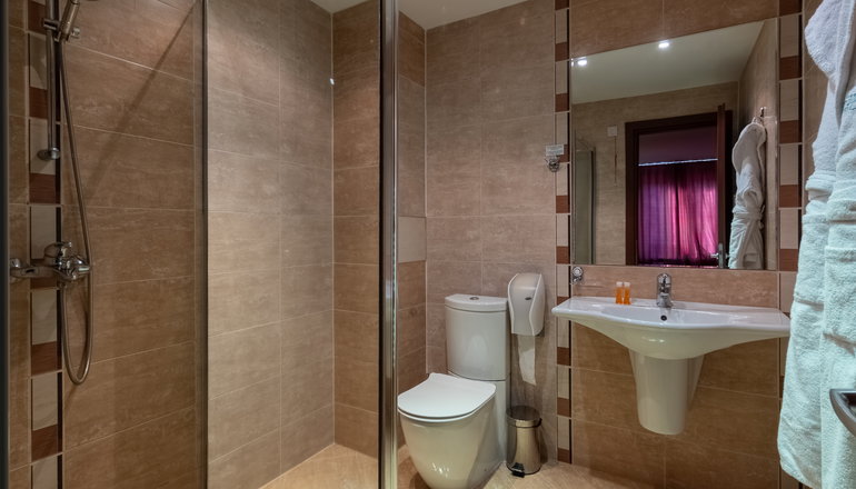 4* Terra Hotel