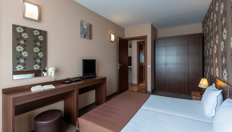 4* Terra Hotel
