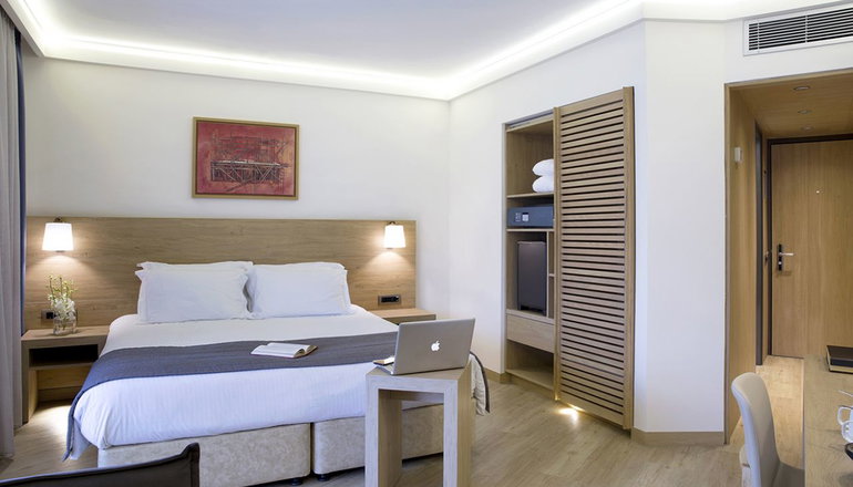 4* The Golden Age Hotel of Athens