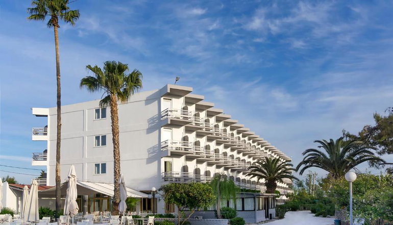 4* The Grove Seaside Hotel