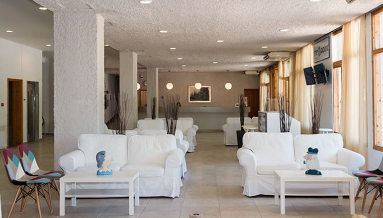 4* The Grove Seaside Hotel
