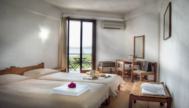 4* The Grove Seaside Hotel