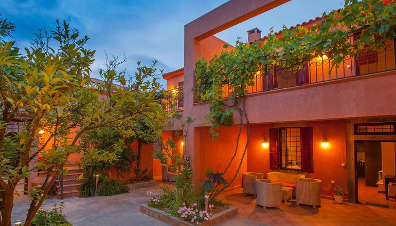 4* The Varos Residences