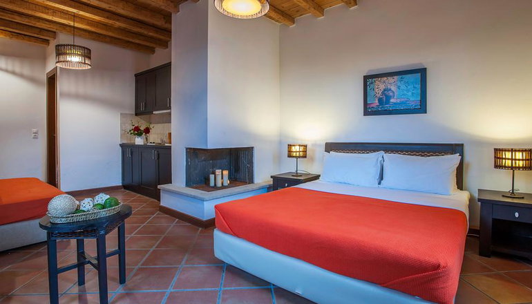 4* The Varos Residences