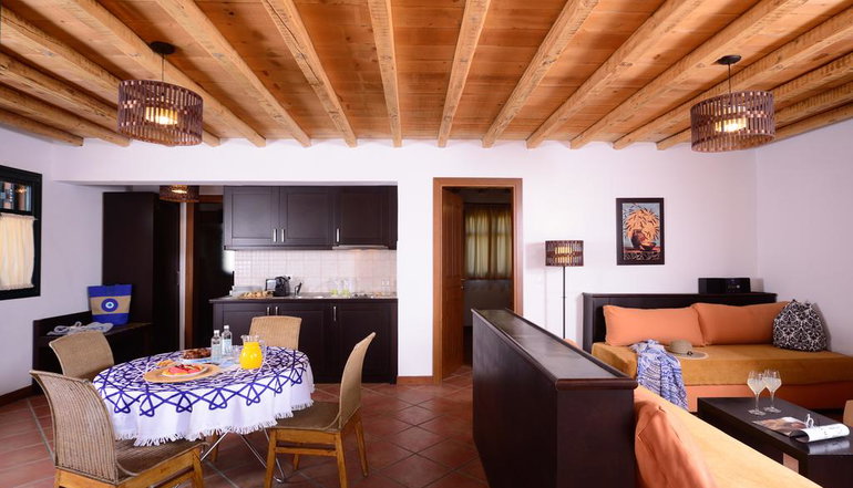 4* The Varos Residences